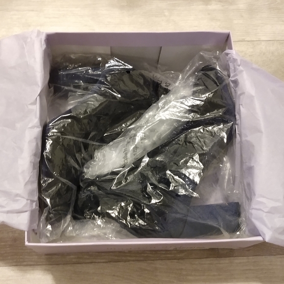 Madden Girl navy velvet booties - Picture 7 of 9